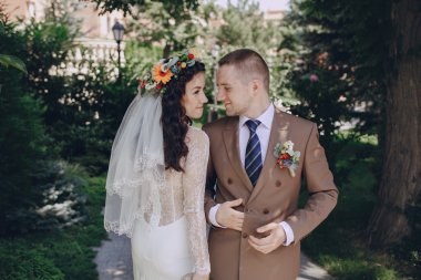 güneşli düğün günü