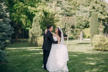 büyülü şenlikli düğün günü