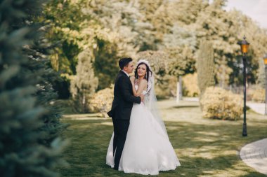 büyülü şenlikli düğün günü