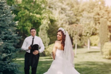 büyülü şenlikli düğün günü