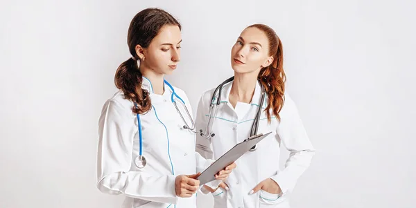 Medical Documents Two Doctors Stethoscope Hospital Nurse Hold Patient Medical — Stock Photo, Image