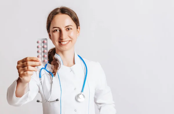 Doctor Stethoscope Gives Pill His Hand Nurse Gives Dose Drug — Stock Photo, Image