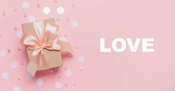 Cadeaus Roze Achtergrond Liefde Valentijn Concept Met Tekst Liefde — Stockfoto