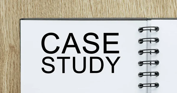 Блокнот Текстом Case Study Дерев Яному Стільниці Концепція Бізнесу Фінансів — стокове фото