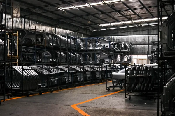 Çin otomobil fabrikası
