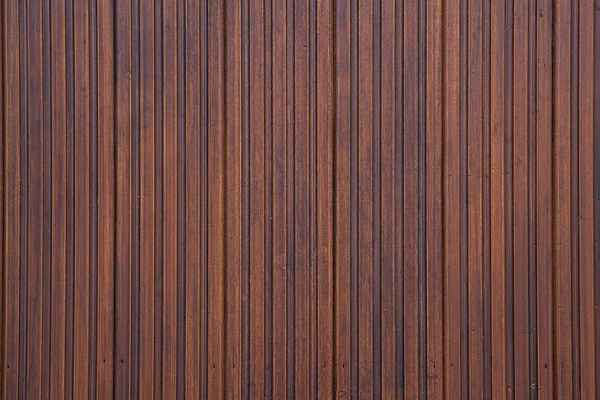 Arquitetura moderna detalhe fachada mostrando uma parede de madeira — Fotografia de Stock