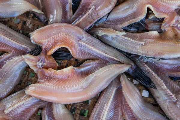 Сушеные рыбы знаменитые морепродукты Таиланда для консервантов — стоковое фото