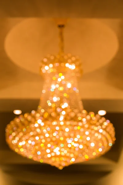 Immagine sfocata del lampadario nell'hotel — Foto Stock