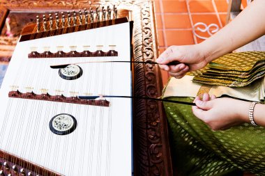el oyun santur, müzik enstrümanı, Tay ahşap santur musica