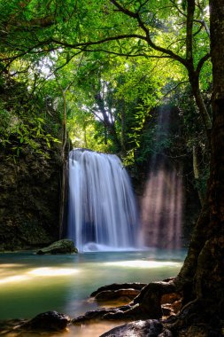 Erawan Şelalesi Ulusal Park, Tayland 3. kat