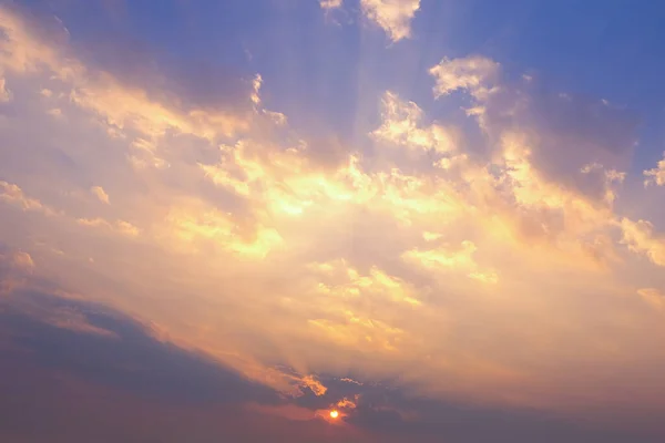 Fondo Colorido Amanecer Con Nubes — Foto de Stock