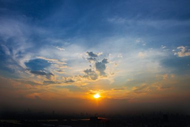 gün batımında Bangkok havadan görünümü