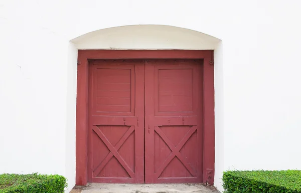 Vecchia porta rossa — Foto Stock