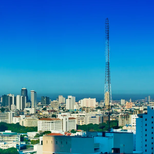 Torre de comunicações — Fotografia de Stock