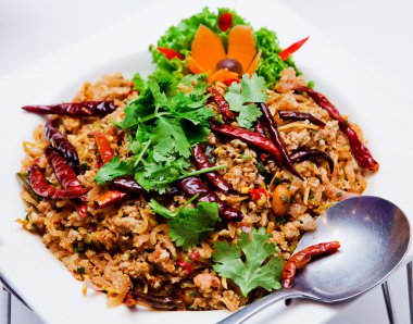 Tay spicy kıyılmış et salatası