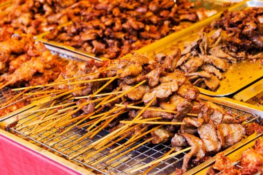 geleneksel Tay tarzı ızgara domuz eti