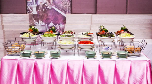 Insalate un bar a buffet — Foto Stock