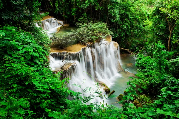 Fourth floor of Huay Mae Kamin Waterfall, Khuean Srinagarindra N — Stock Photo, Image