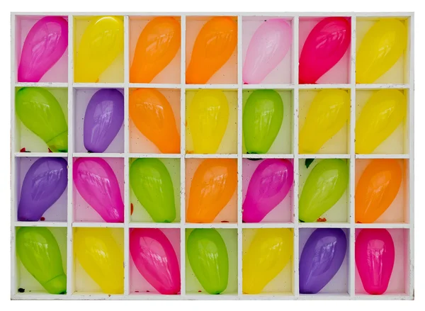 Fundo de férias com balões coloridos e caixa — Fotografia de Stock