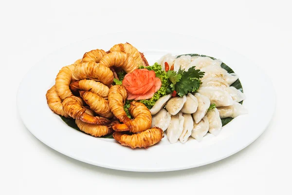 Thai steamed rice-skin dumplings with fried shrimp. — Stock Photo, Image