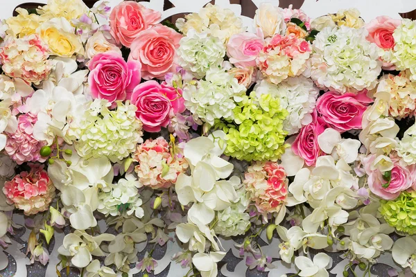 Fondo de flores hermosas para escena de boda — Foto de Stock