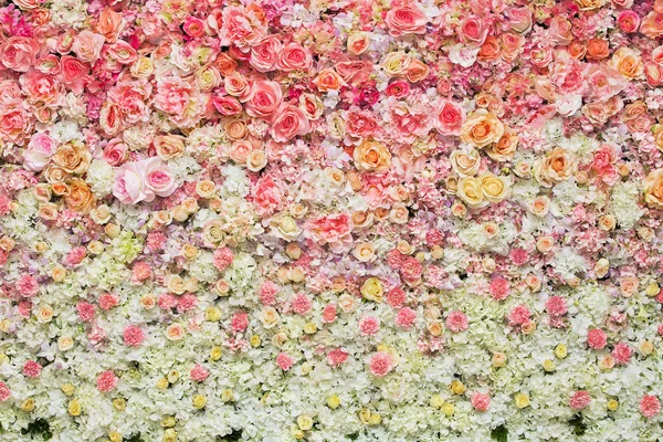 Beautiful flowers background for wedding scene — Stock Photo, Image