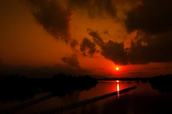 Landscape silhouette at sunrise. — Stock Photo, Image