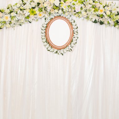 Düğün sahnesi için güzel çiçek arkaplanı