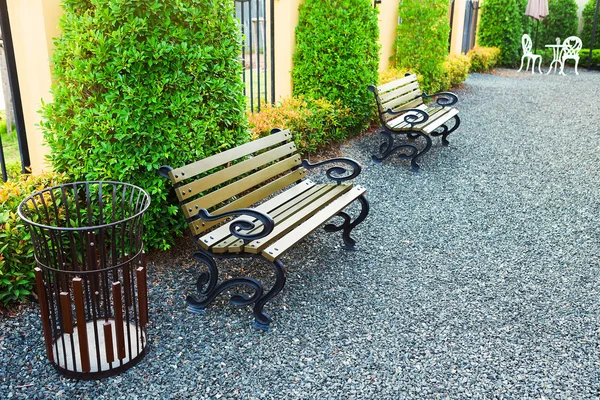 Garden furniture - Two vintage wooden chairs and steel table on