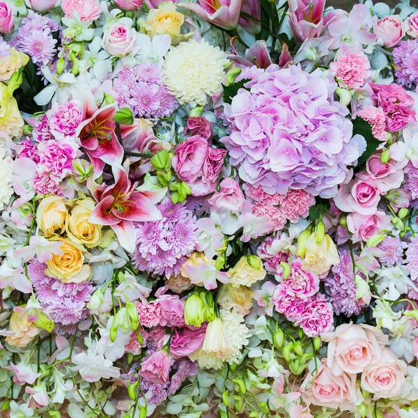 Beautiful flowers background for wedding scene — Stock Photo, Image