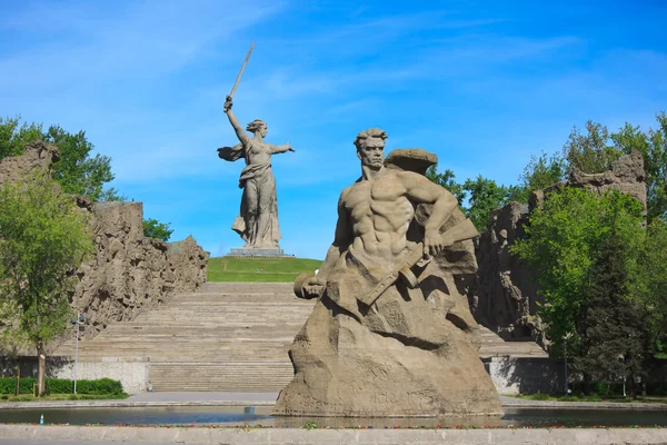 Monument verblijf tot de dood in Mamaev Koergan, Volgograd, Rusland — Stockfoto