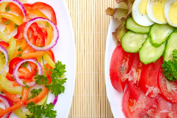 Två Grönsaks sallad Royaltyfria Stockbilder