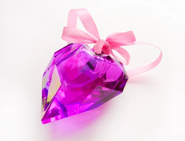 Καρδιά κρύσταλλο σε δώρο — Φωτογραφία Αρχείου