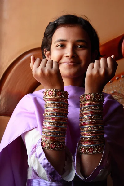 Pakistani girl — Stock Photo, Image