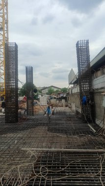 Beton biçiminde yoğun demir demiri (takviye).