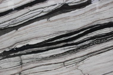 Çağdaş tasarım için beyaz tabanlı koyu siyah çizgili panda beyaz mermer dokusu.