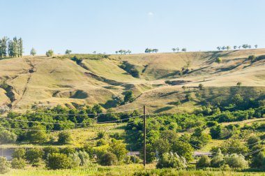 Yaz peyzaj dağlar ve tepeler, Moldova