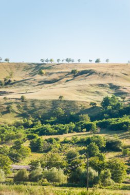 Yaz peyzaj dağlar ve tepeler, Moldova