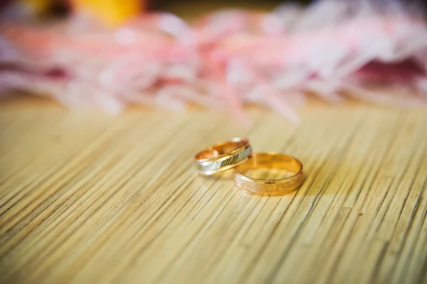 Anillos de boda — Foto de Stock