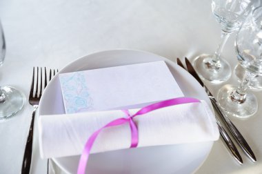 Ziyafet düğün masa akşam resepsiyonunun üzerinde ayarlama