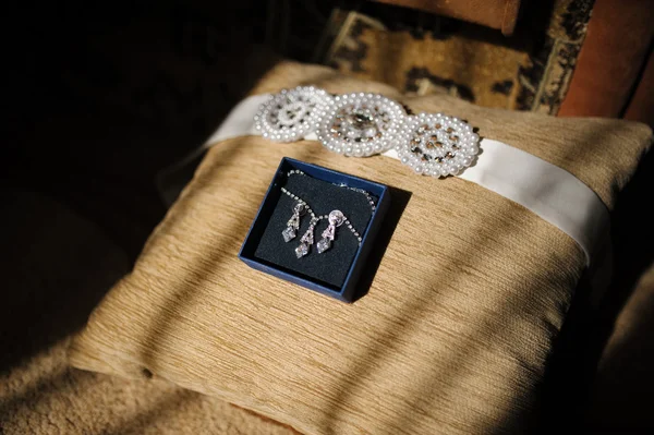 Collar y pendientes de novia — Foto de Stock