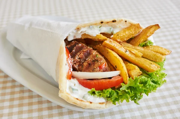 Tavuk veya domuz eti şal sandviç