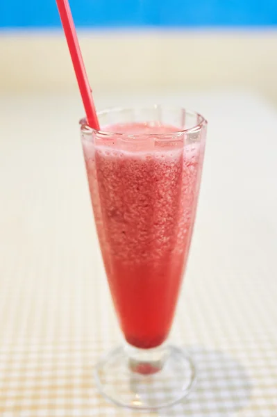 Smoothie de morango muito saboroso — Fotografia de Stock