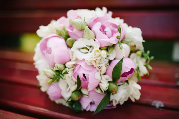 Bouquet da sposa della sposa — Foto Stock