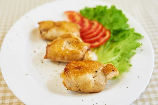 バーベキュー、グリル串、豚肉 (または鶏) — ストック写真