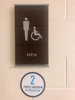 Umumi tuvaletteki sosyal mesafeye ilişkin kuralları imzalayın.. 