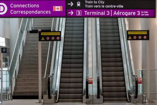 Термінал Міжнародному Аеропорту Пірсона Торонто Порожній Під Час Пандемії Covid — стокове фото