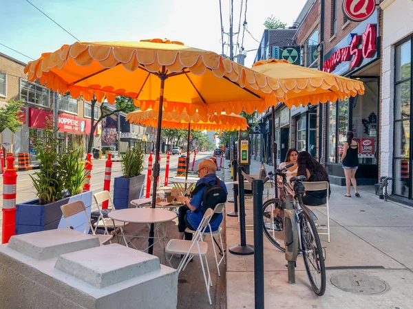 Toronto Daki Restoranlar Covid Salgını Sırasında Içerideki Yemek Kısıtlamalarından Dolayı — Stok fotoğraf