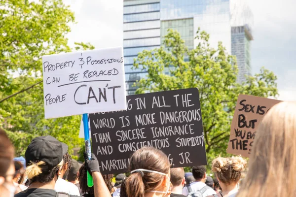 Toronto Ontario Canadá Junio 2020 Marcha Contra Racismo Solidaridad Con —  Fotos de Stock