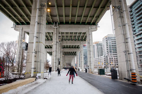 Toronto Canada January 2018 People Rest Area Bentway Bentway Skating — Stock Photo, Image